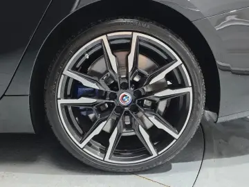 2022 BMW 8 серии с пробегом 107 496 км