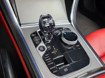 2021 BMW 8 серии с пробегом 106 785 км