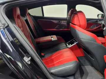 2021 BMW 8 серии с пробегом 106 785 км