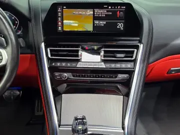 2021 BMW 8 серии с пробегом 106 785 км