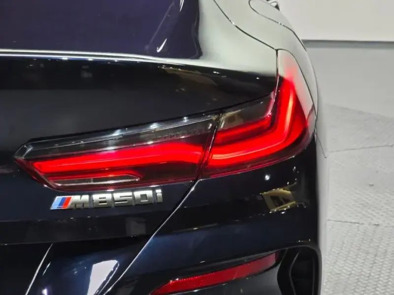 2021 BMW 8 серии с пробегом 106 785 км