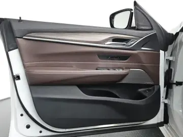 2022 BMW 6 серии с пробегом 53 530 км