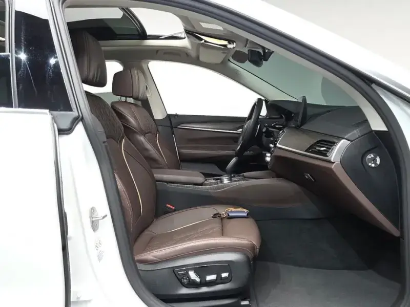 2022 BMW 6 серии с пробегом 53 530 км