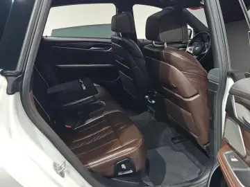 2020 BMW 6 серии с пробегом 140 259 км