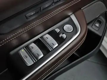 2020 BMW 6 серии с пробегом 140 259 км