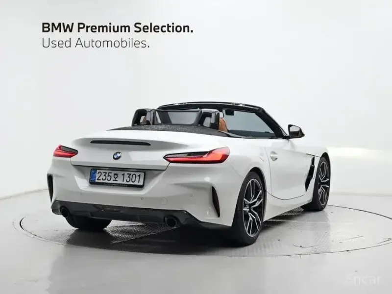 2025 BMW Z4 с пробегом 9 885 км