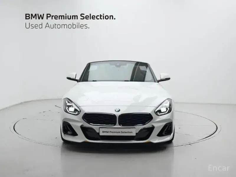 2025 BMW Z4 с пробегом 9 885 км