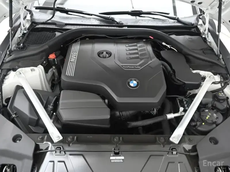 2025 BMW Z4 с пробегом 9 885 км