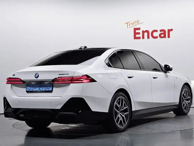 2023 BMW i5 с пробегом 27 830 км
