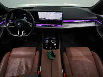 2023 BMW i5 с пробегом 27 830 км