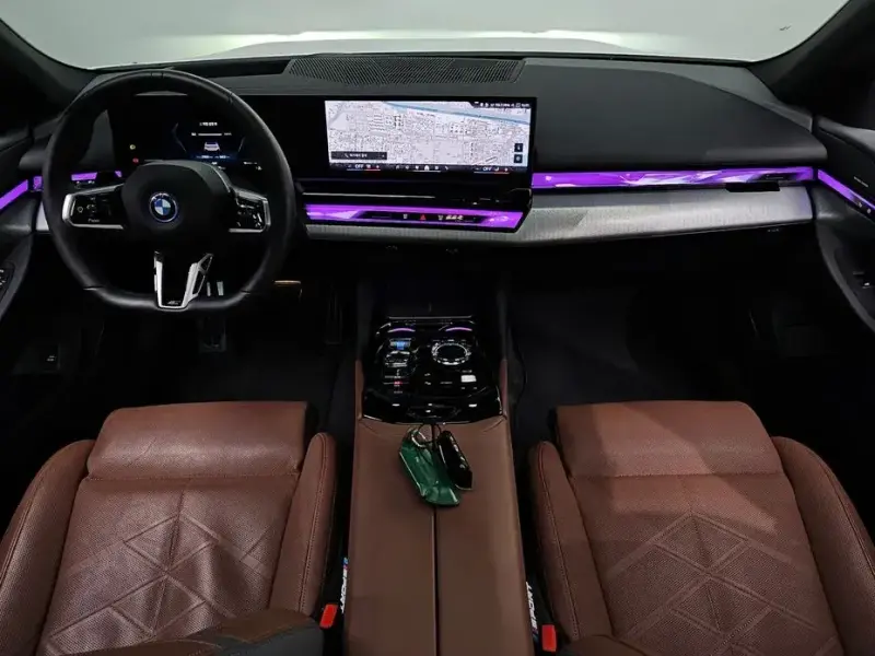 2023 BMW i5 с пробегом 27 830 км