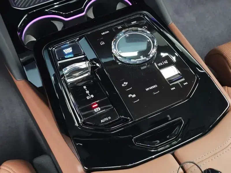 2023 BMW i5 с пробегом 27 830 км