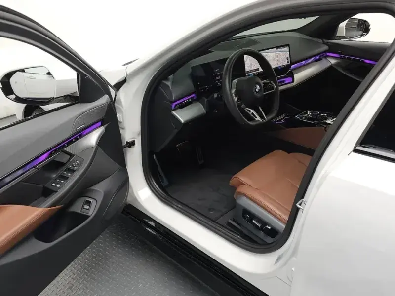 2023 BMW i5 с пробегом 27 830 км