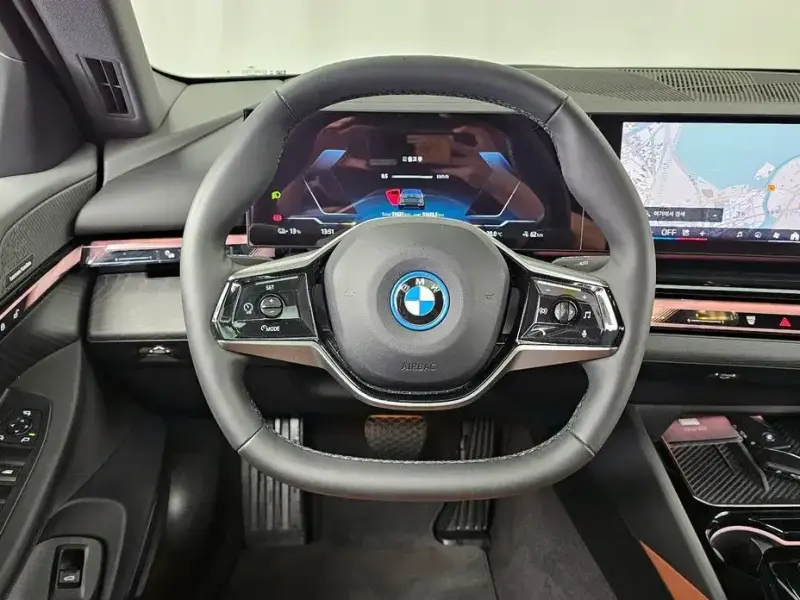2024 BMW i5 с пробегом 51 623 км