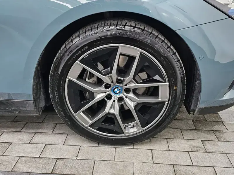 2024 BMW i5 с пробегом 51 623 км