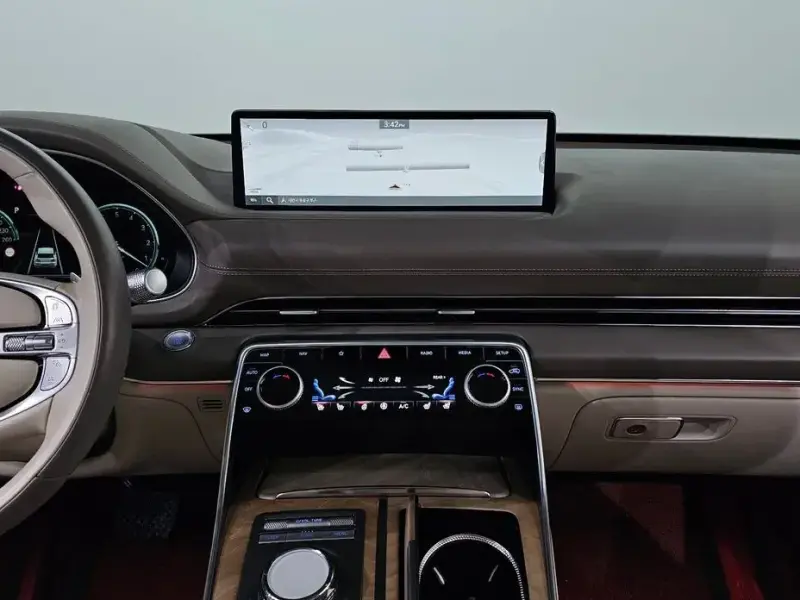 2023 Genesis GV80 с пробегом 75 242 км