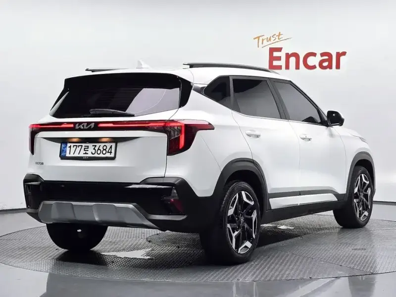 2023 Kia Seltos с пробегом 15 145 км