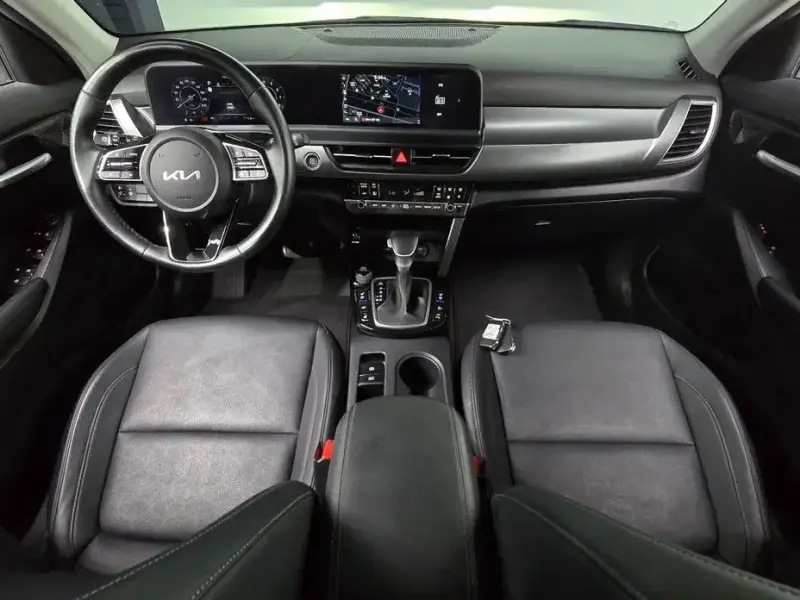 2023 Kia Seltos с пробегом 15 145 км
