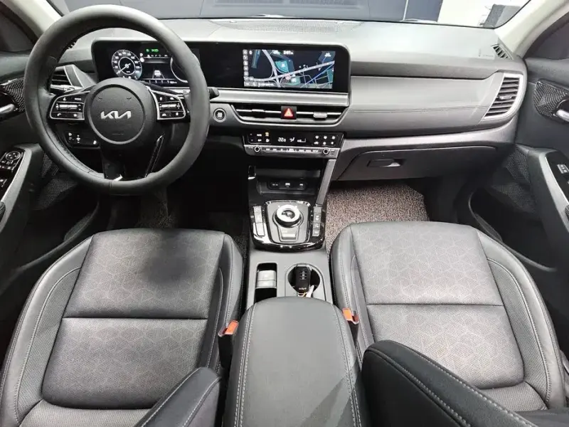 2023 Kia Seltos с пробегом 47 225 км