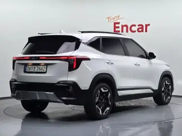 2023 Kia Seltos с пробегом 45 664 км