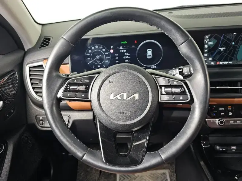 2024 Kia Seltos с пробегом 31 916 км