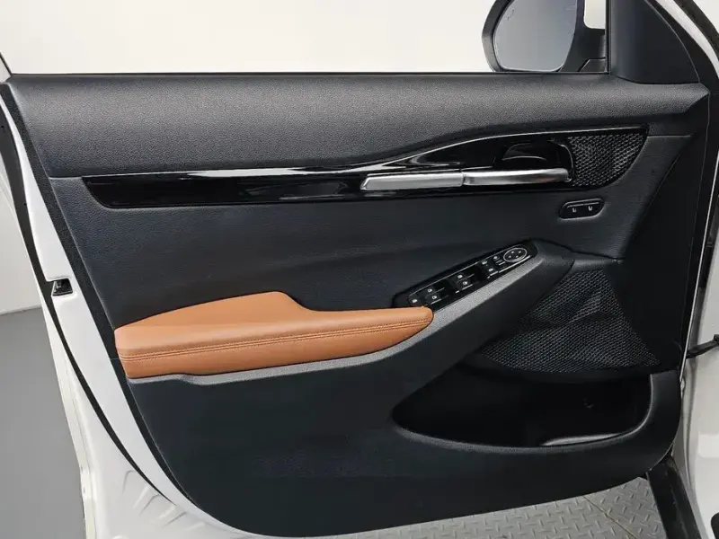 2024 Kia Seltos с пробегом 31 916 км