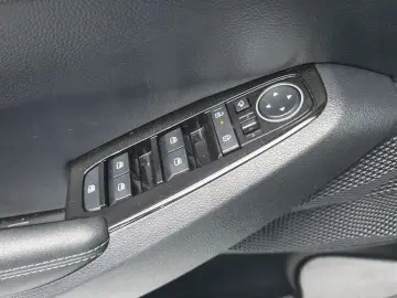 2023 Kia Seltos с пробегом 35 601 км