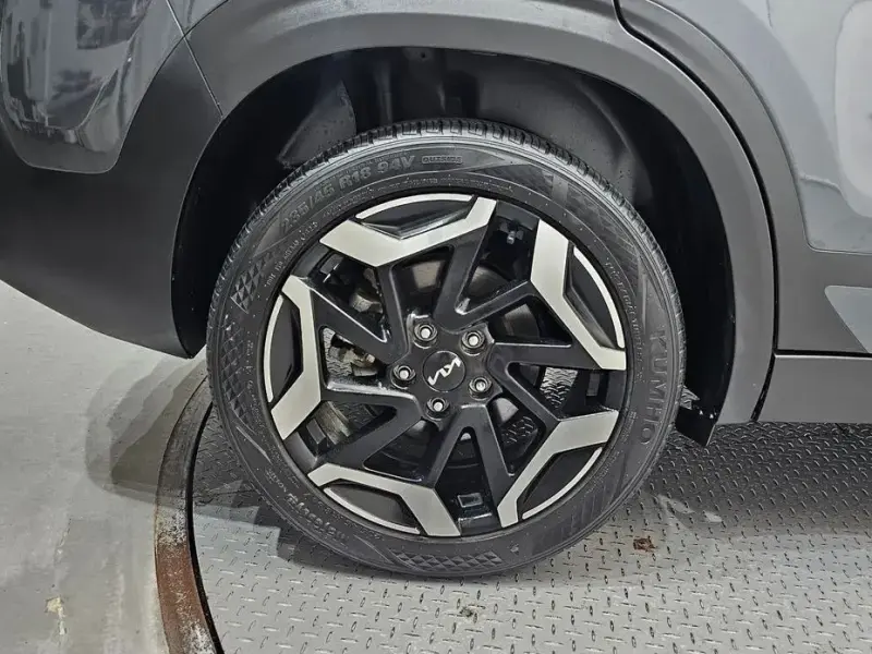 2023 Kia Seltos с пробегом 33 102 км