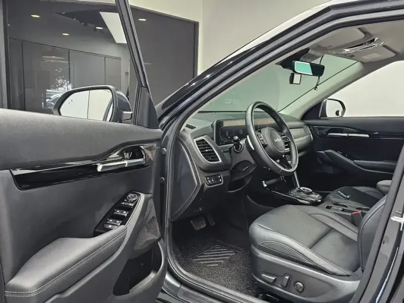 2023 Kia Seltos с пробегом 33 102 км