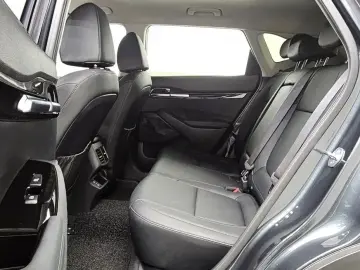 2023 Kia Seltos с пробегом 33 102 км