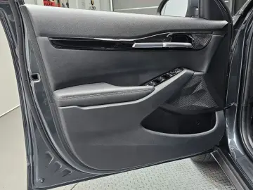2023 Kia Seltos с пробегом 33 102 км