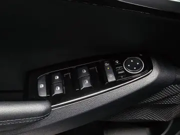 2023 Kia Seltos с пробегом 33 102 км