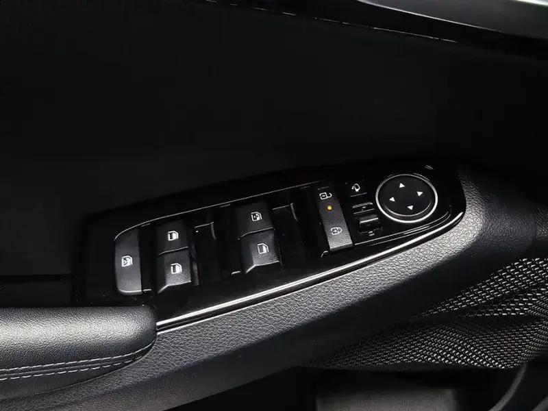 2023 Kia Seltos с пробегом 33 102 км