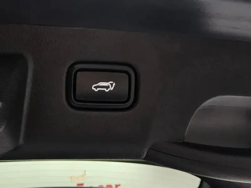 2023 Kia Seltos с пробегом 33 102 км