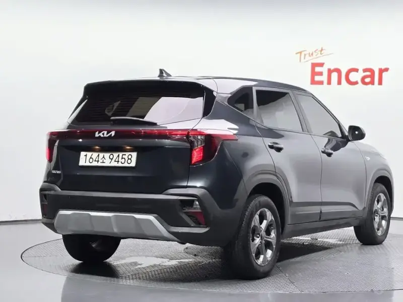 2023 Kia Seltos с пробегом 19 350 км