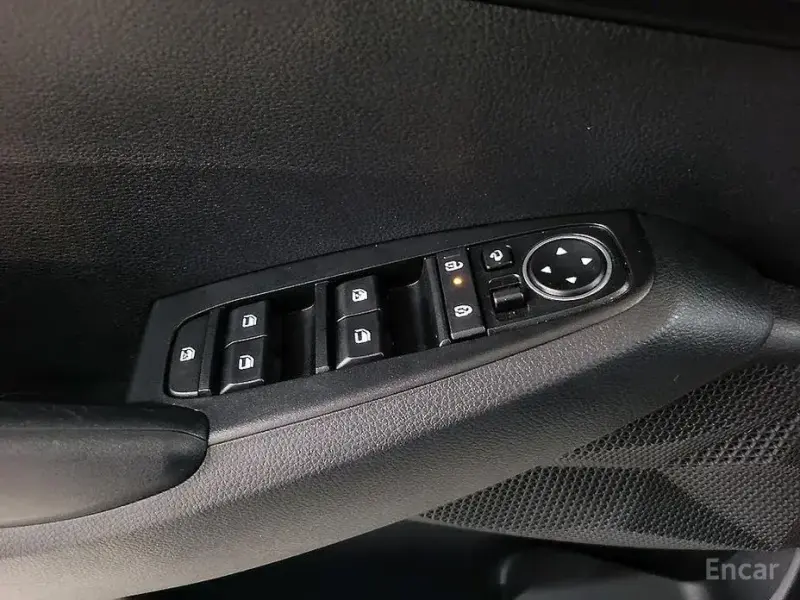 2023 Kia Seltos с пробегом 13 900 км