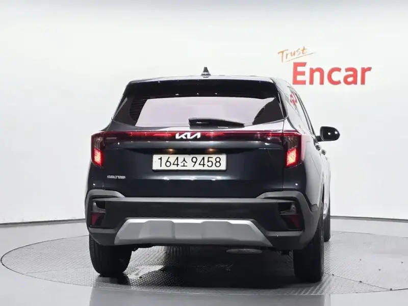 2023 Kia Seltos с пробегом 19 350 км
