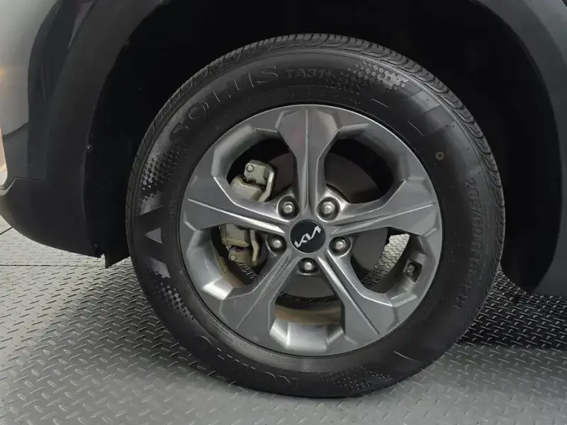 2023 Kia Seltos с пробегом 19 350 км