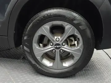 2023 Kia Seltos с пробегом 19 350 км