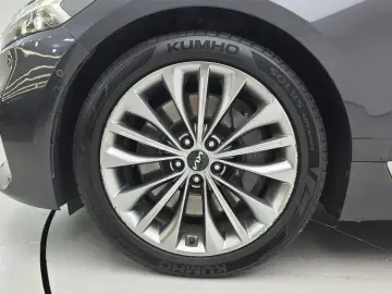 2023 Kia K9 с пробегом 49 668 км