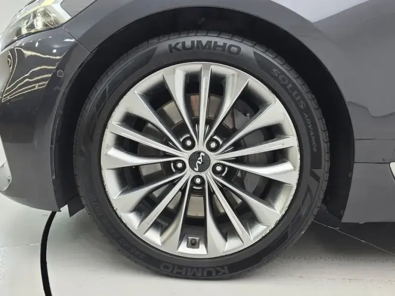 2023 Kia K9 с пробегом 49 668 км