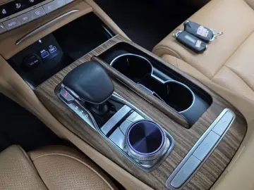 2023 Kia K9 с пробегом 61 239 км