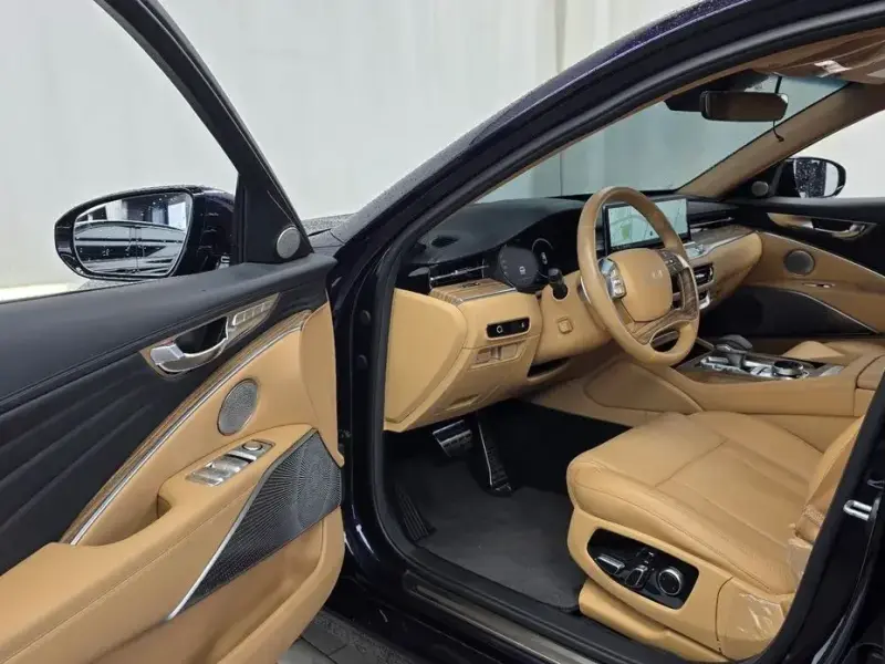 2023 Kia K9 с пробегом 61 239 км