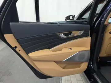 2023 Kia K9 с пробегом 61 239 км