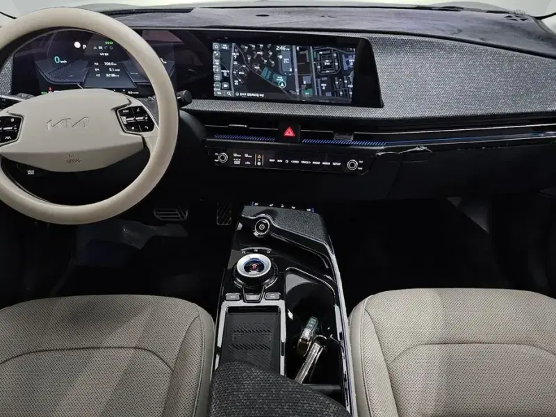 2023 Kia EV6 с пробегом 53 411 км