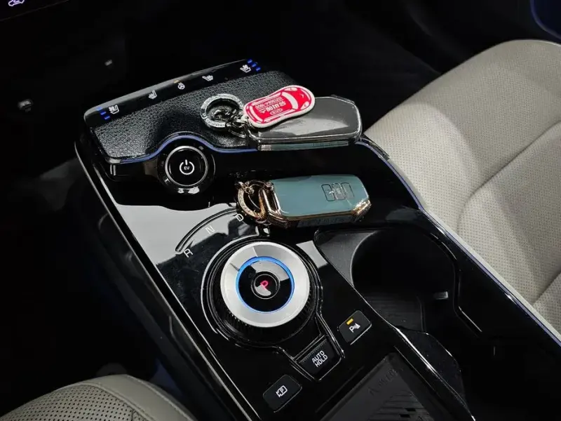 2023 Kia EV6 с пробегом 53 411 км
