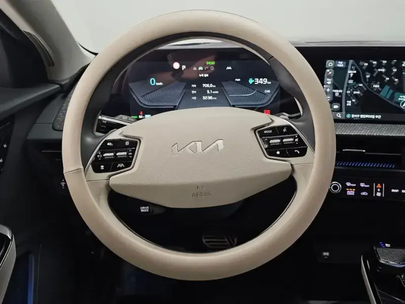 2023 Kia EV6 с пробегом 53 411 км