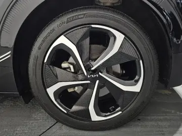 2023 Kia EV6 с пробегом 53 411 км