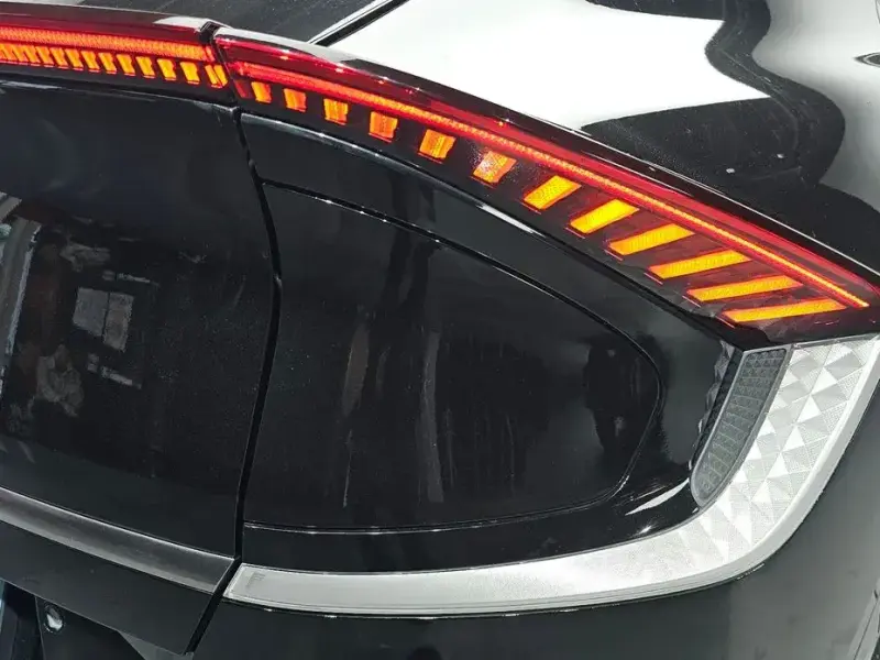 2023 Kia EV6 с пробегом 53 411 км