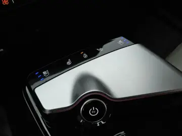 2023 Kia EV6 с пробегом 46 984 км